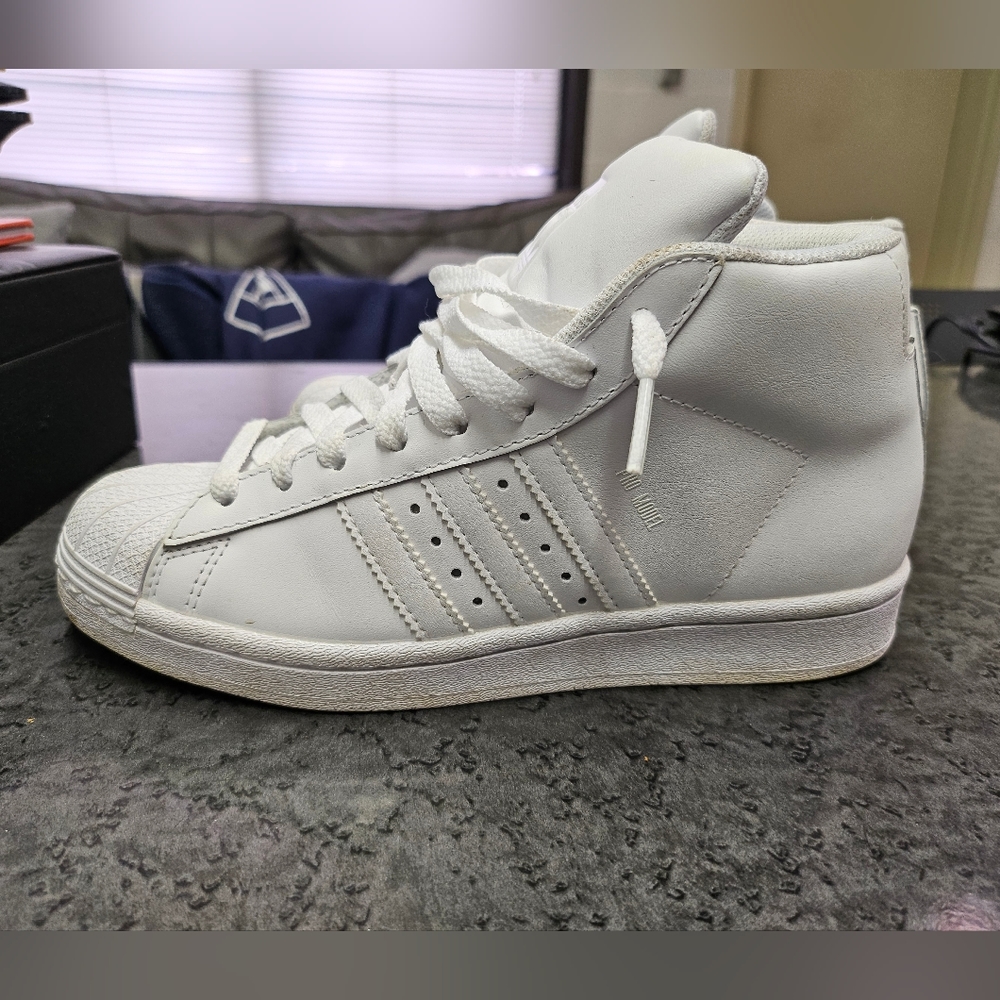 Adidas Pro Model 4.5